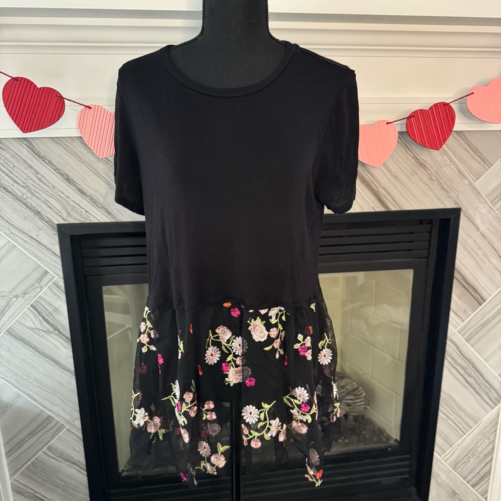 Willow‎ Black Hi Lo Blouse